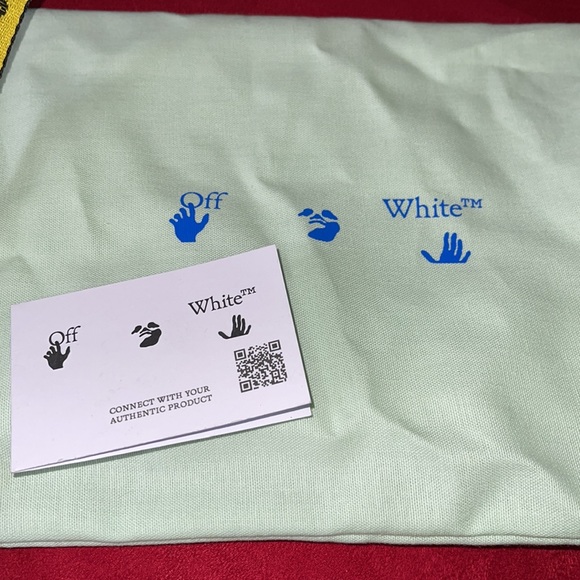 *NEW* Off-White Messenger/Over the shoulder bag! - Picture 6 of 8